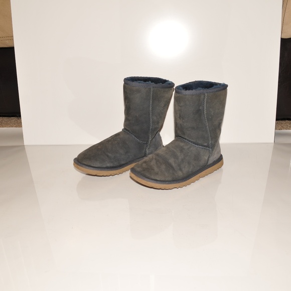 Navy Classic Boot UGG Boots 5825 Size 6 3091 - Picture 2 of 7